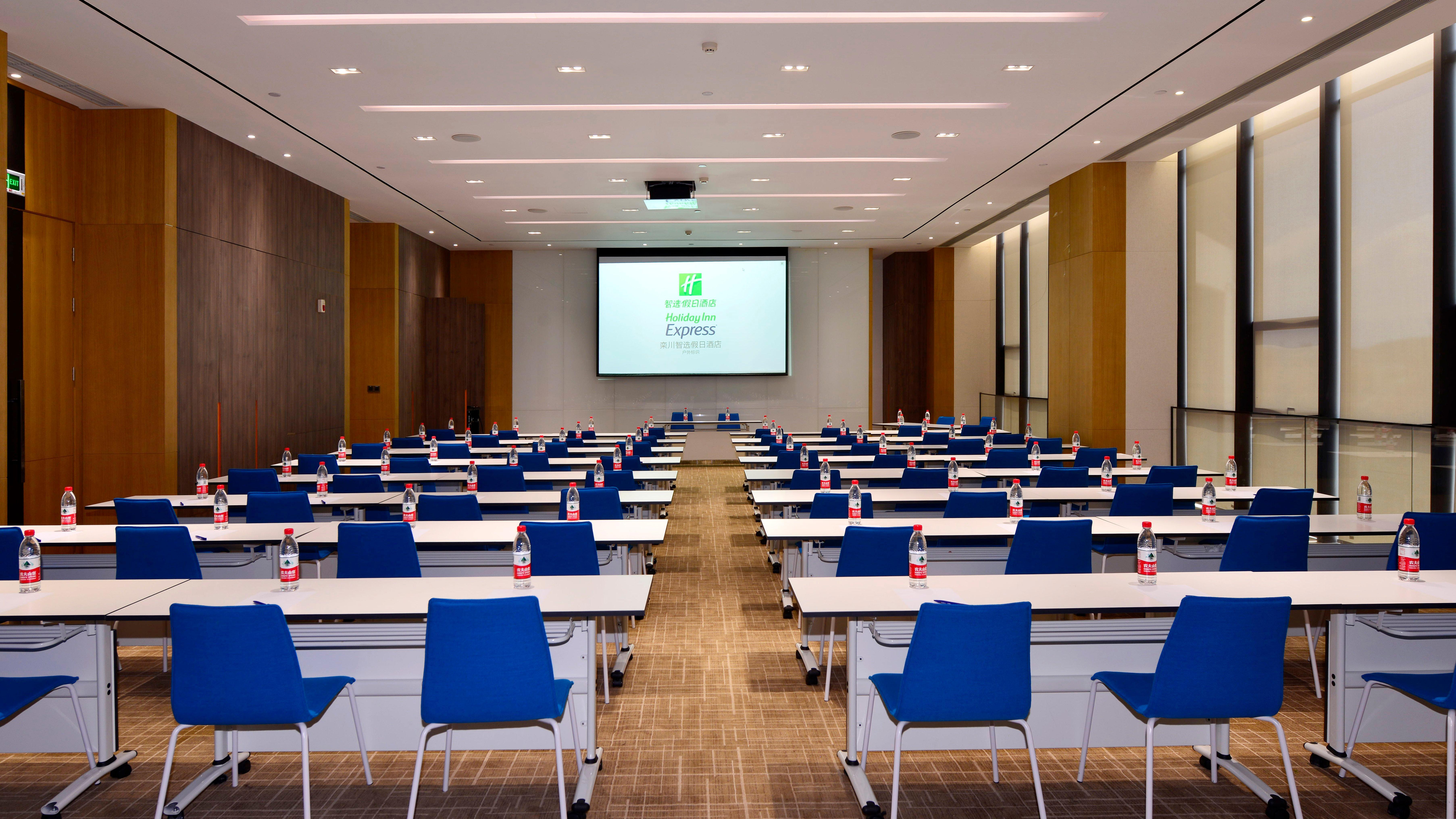 Holiday Inn Express Luanchuan By Ihg Exterior foto
